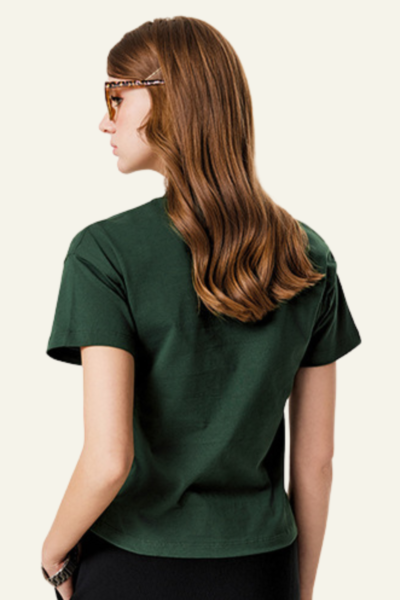 Women's  cotton Round-neck Slimming T-shirt.