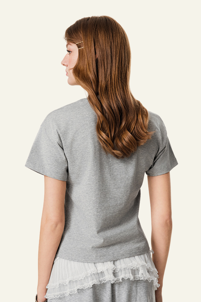 Women's  cotton Round-neck Slimming T-shirt.