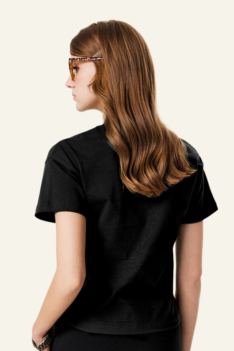 Women's  cotton Round-neck Slimming T-shirt.