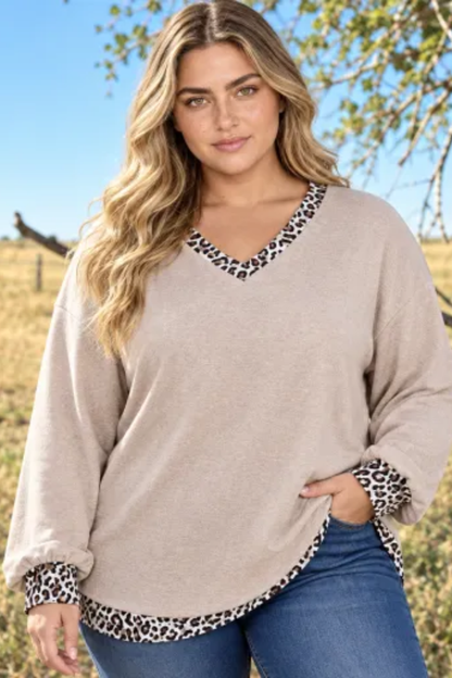 Women Fall Clothing Plus Size Leopard Trim V Neck Top