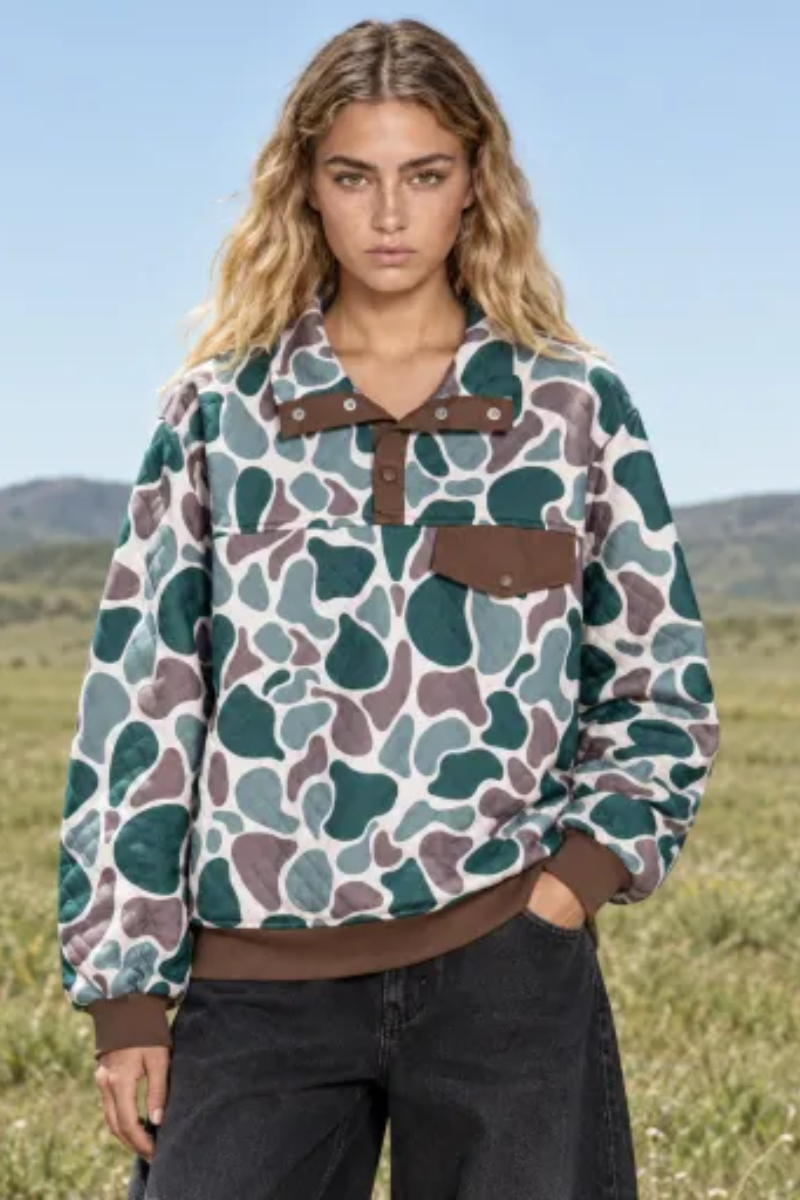 Women Fall Clothing Quilted Western Camo Sweatshirt