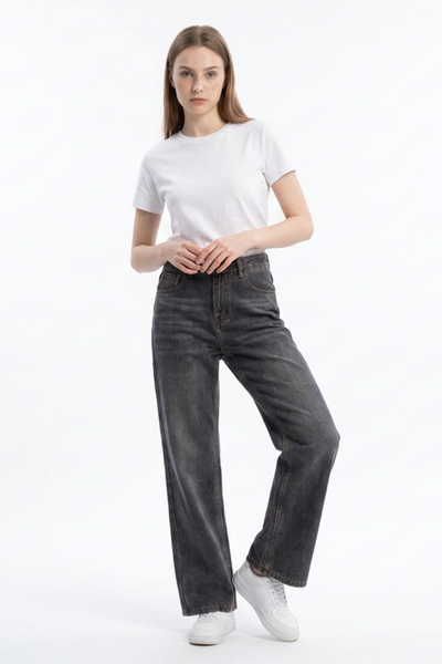 Women's Wash High Waist Straight Leg Jeans