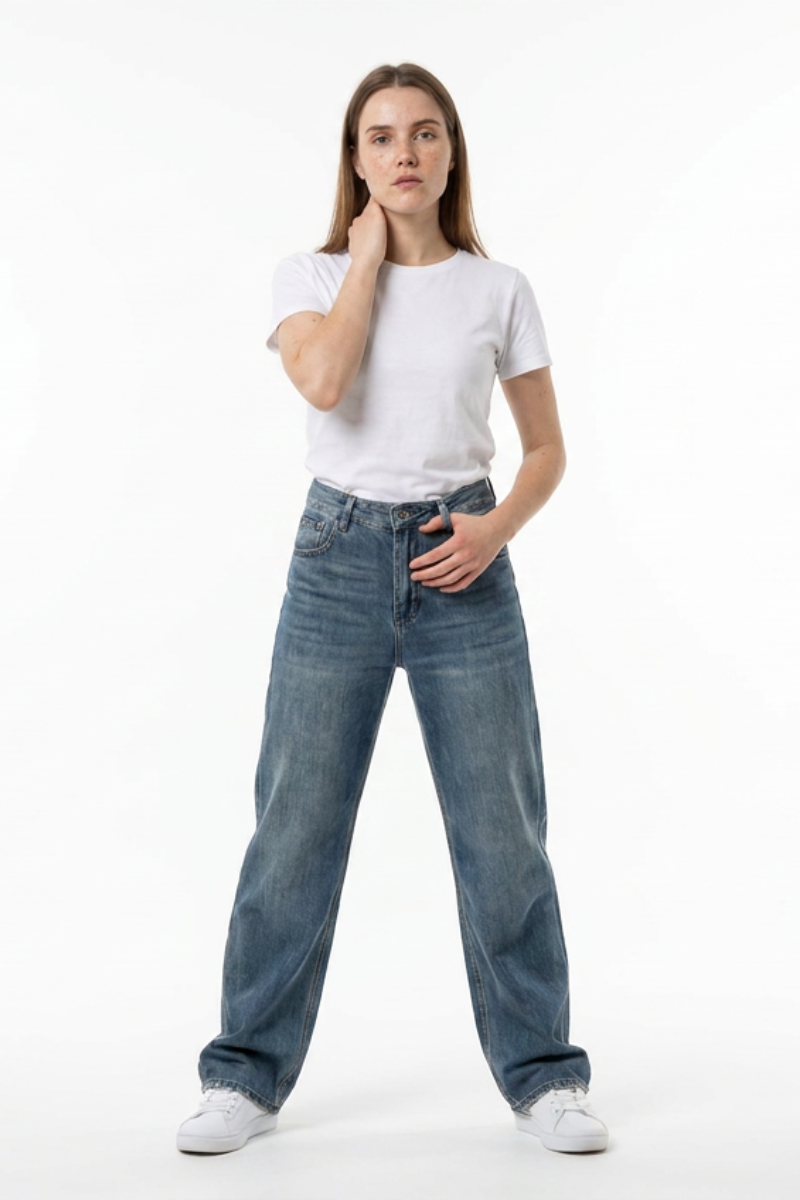 Women's Vintage Dirty Wash Straight Leg Jeans