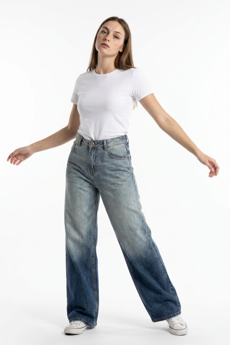 Women's Gradient Wash High Waist Straight Leg Jeans