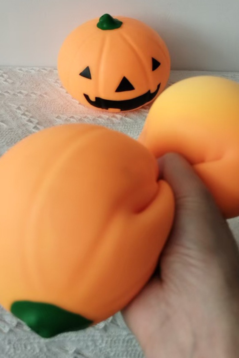 Unisex Fall Halloween 14cm Giant Slow Rising Pumpkin Toy
