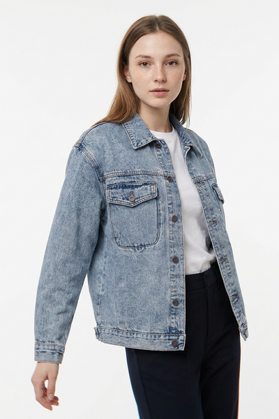 Women's Button-Front Relaxed Classic Denim Jacket
