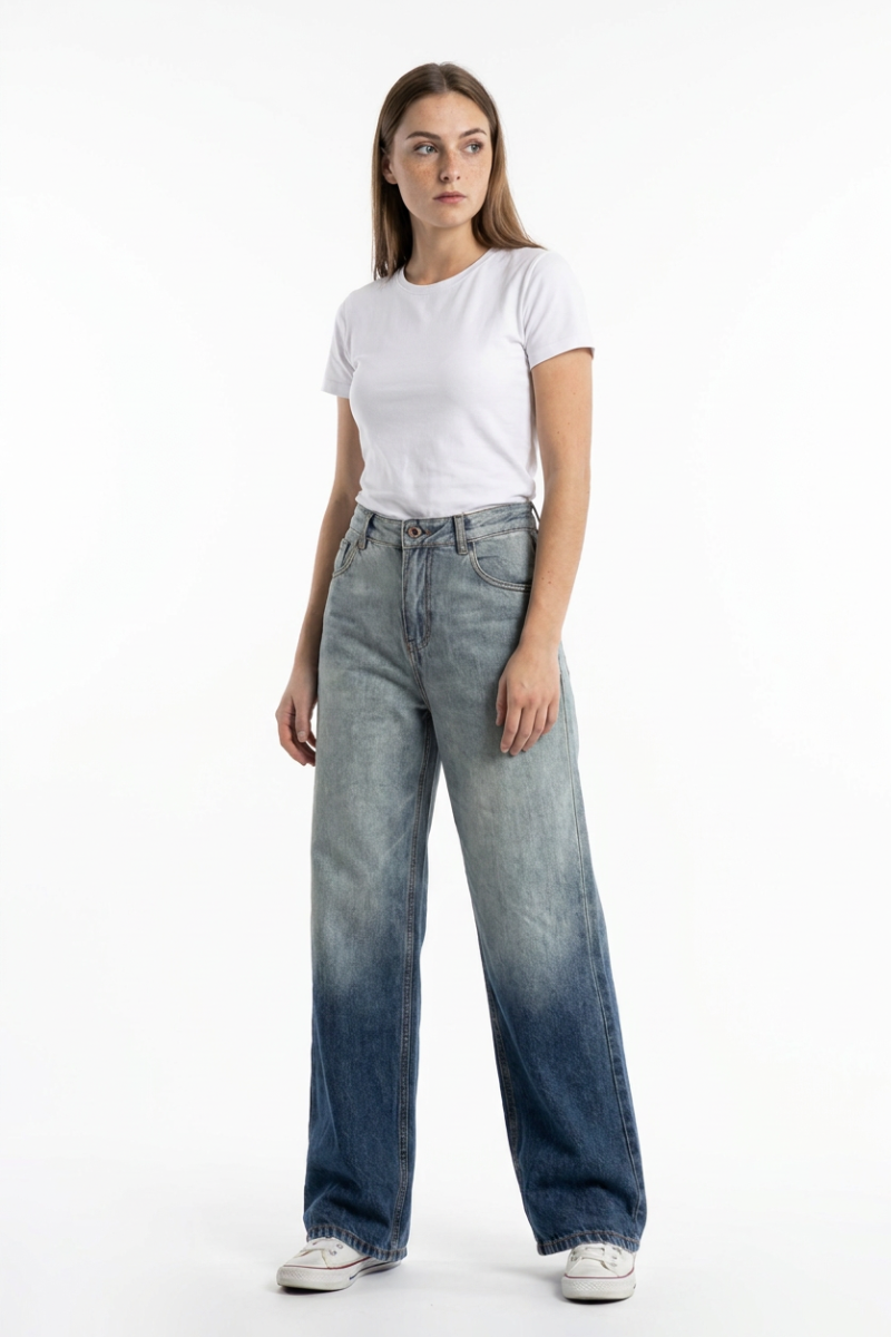 Women's Gradient Wash High Waist Straight Leg Jeans