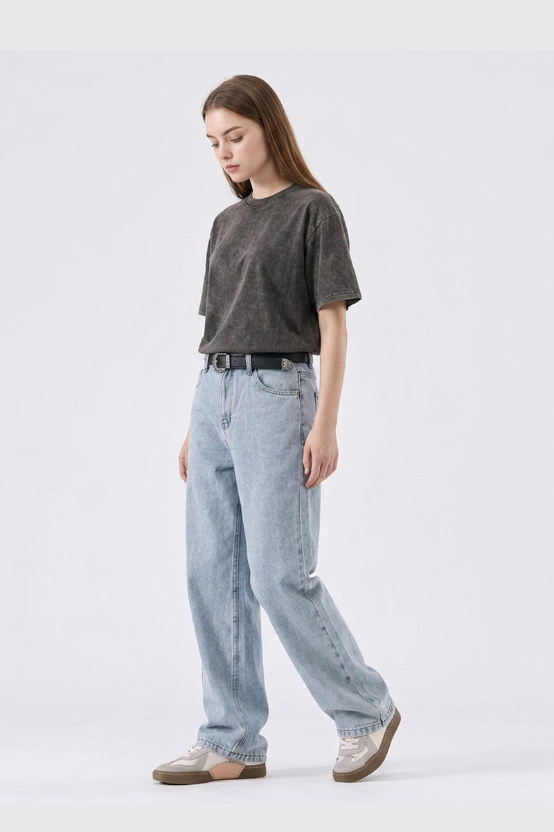 Women's Classic Bleach Wash High Waist Straight Leg Jeans