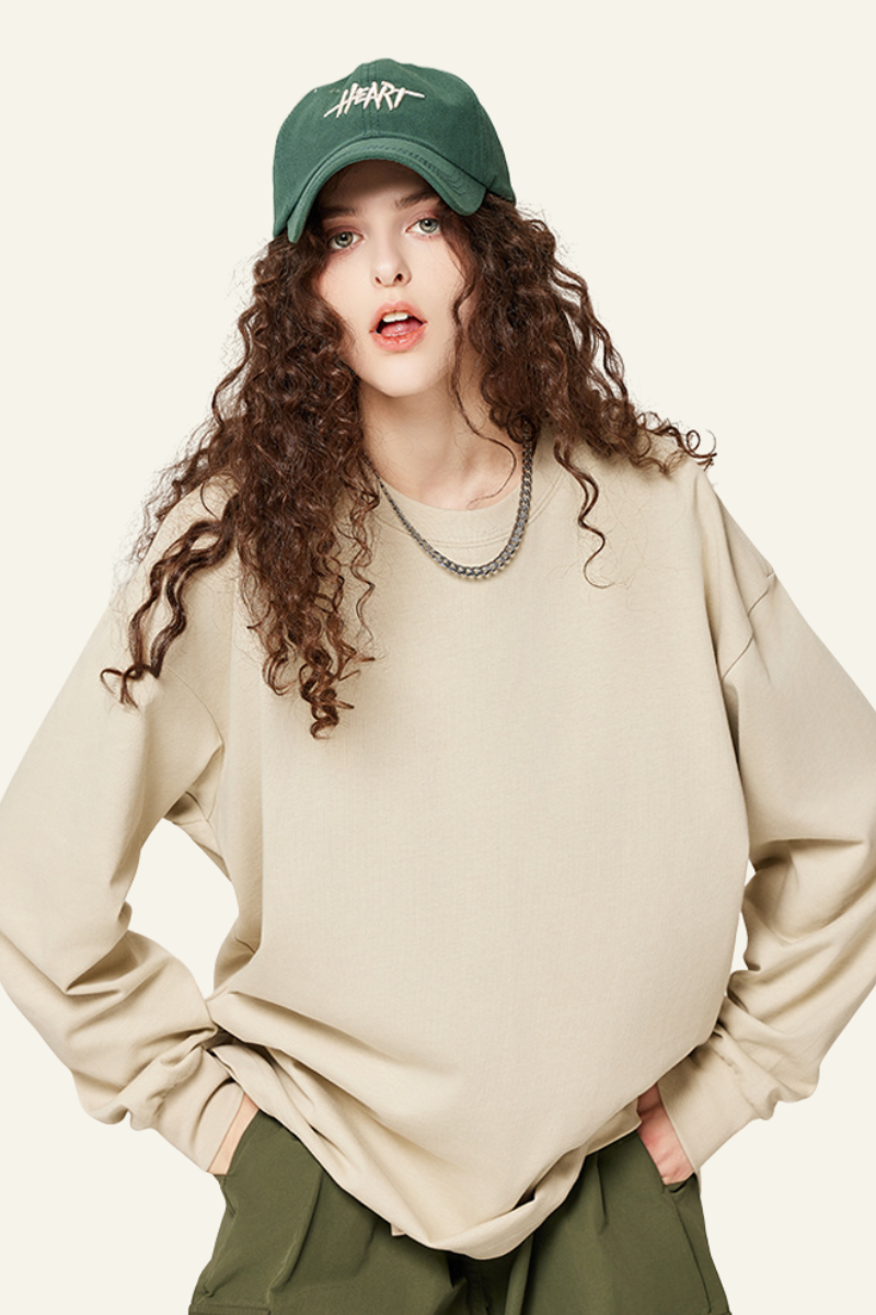 Women's 350 Heavyweight Cotton Long-sleeve T-shirt.