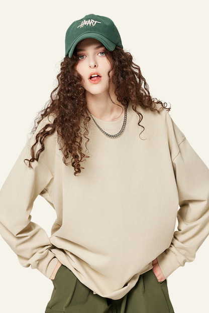 Women's 350 Heavyweight Cotton Long-sleeve T-shirt.