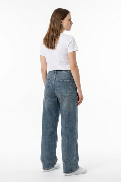 Women's Vintage Dirty Wash Straight Leg Jeans