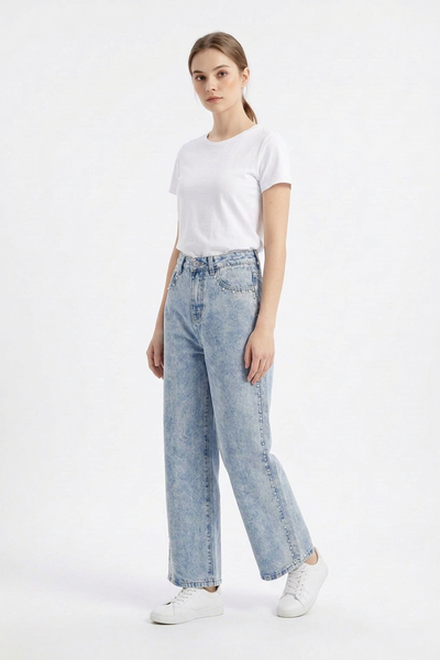 Women's High Waist Pearl Studded Side Seam Wide Leg Jeans