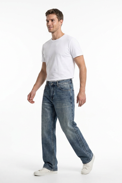 Men's Vintage Wash Relaxed Straight Leg Jeans