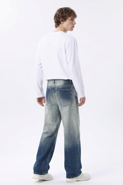 Men's Gradient Wash Relaxed Straight Leg Jeans