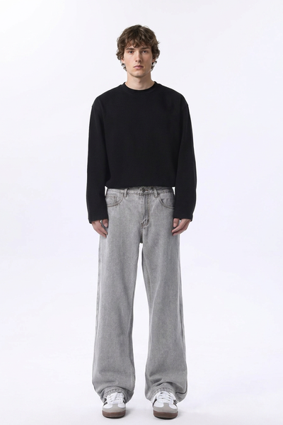 Men's Relaxed Straight Leg Jeans
