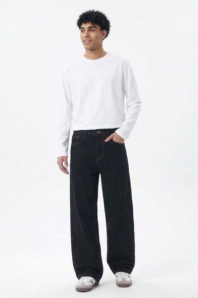 Men's Raw Black Relaxed Straight Leg Jeans