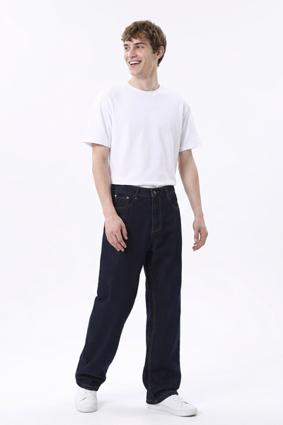 Men's Raw Wash Relaxed Straight Leg Jeans
