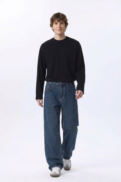 Men's Relaxed Straight Leg Jeans