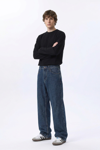 Men's Relaxed Straight Leg Jeans